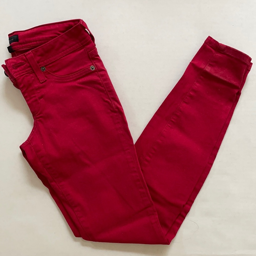 BEBE red skinny jeans